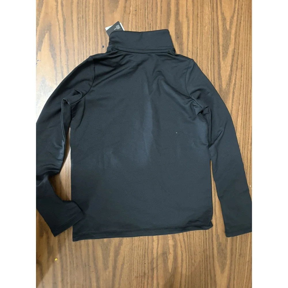Under Armour Girl Sweater With 1/4 Zipper Black Size XS. loose fit/lightweight